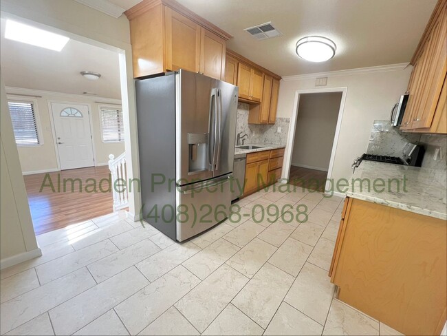 Photo - 656 Curtner Ave