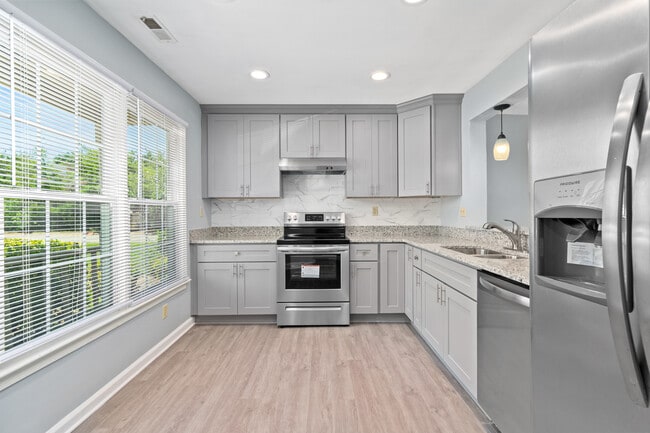 Photo - 914 Jay Are Ct