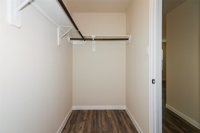 Photo - 6118 Peaceful Ridge Dr