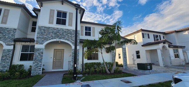 Photo - 2740 SE 26th Ave