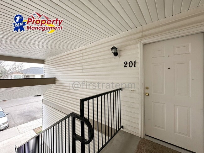 Photo - 7470 W Tottenham Ln Unit #101
