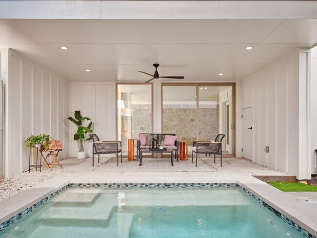 Photo - 3208 Govalle Ave Unit 2