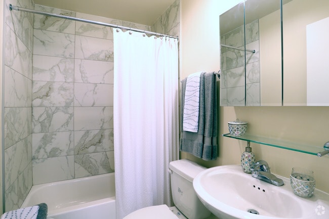 1HAB, 1BA - Baño