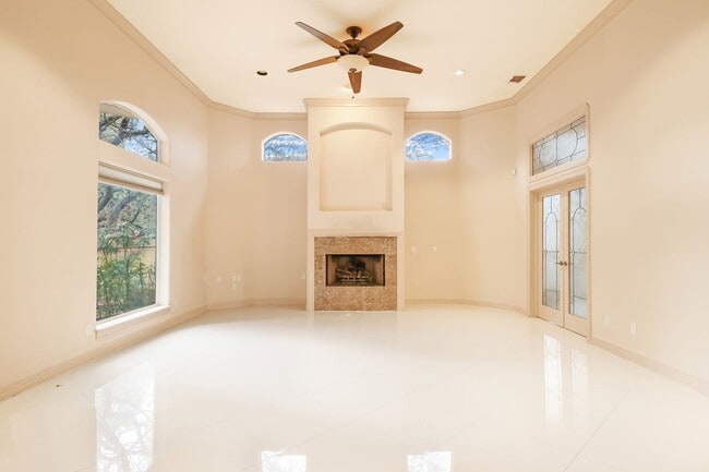 Photo - 3 Bedroom/2 Bath Stone Oak Subdivision