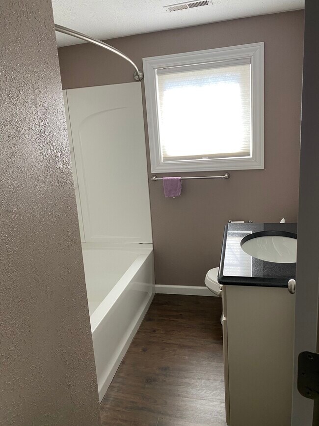 Photo - 1527 2nd St Unit A2023