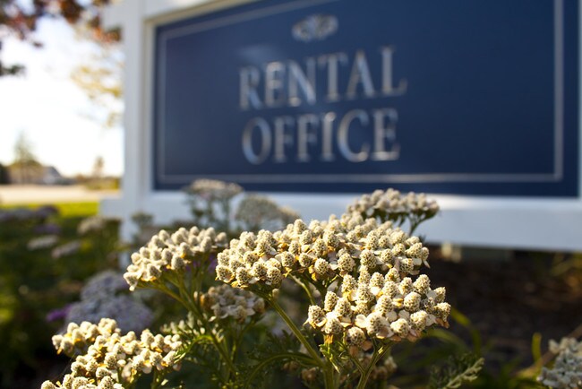 Photo - Lincoln Crossings Apartments