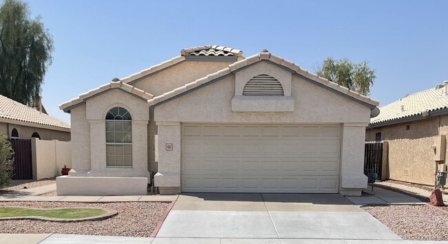 Building Photo - 1961 W Derringer Way Rental