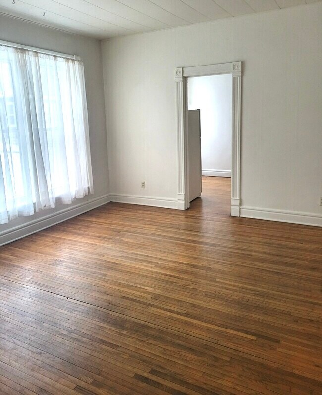 Photo - 609 S Broad St Unidad 2