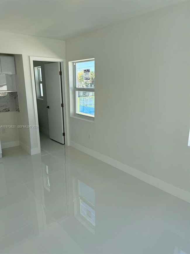 Photo - 1943 71st St Unit 1947-11