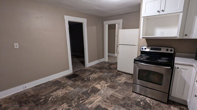 Photo - 1-Bedroom, 1-Bathroom Duplex Home for Rent in Perry Unidad B