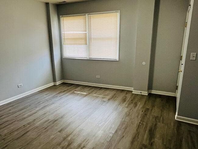 3921 Joliet Ave Unidad 2
