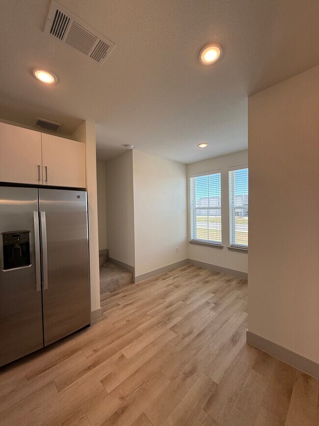 Photo - 3001 E Pecan St Unit 2102