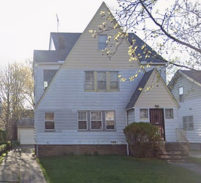 Photo - 3863 E 154th St Unit 1