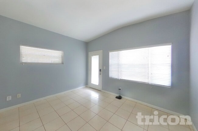 Photo - 912 Neuse Ave