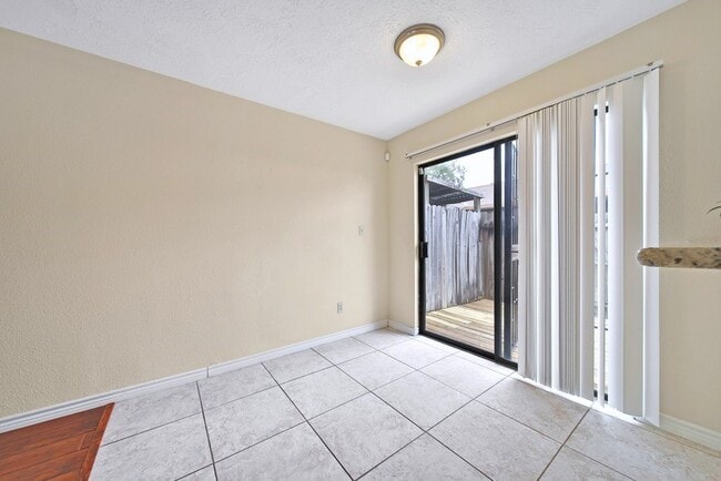 Photo - 9901 Sharpcrest St Unit H4