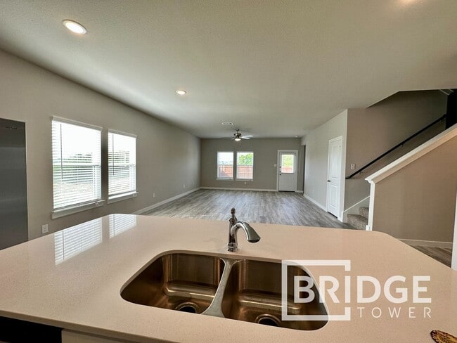 Photo - 4712 Deadwood Dr