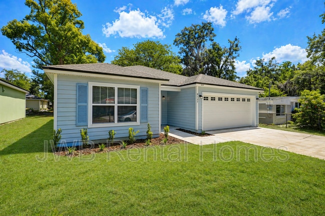 Building Photo - 9137 12th Ave