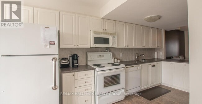 Photo - 330 Cresthaven Dr Unit 33