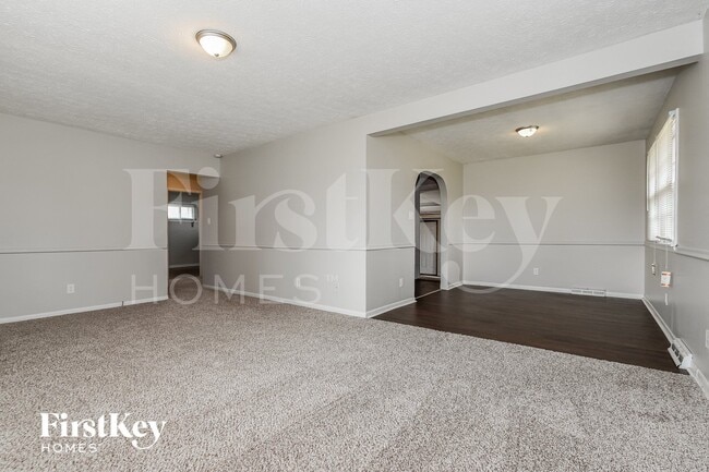 Photo - 3104 S Kercheval Dr