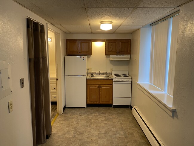 Photo - 1143 1st St NW