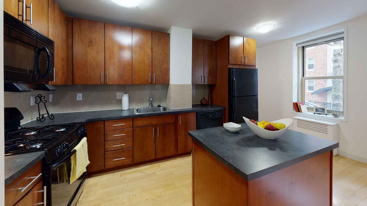 Photo - Camelot Court Apartments