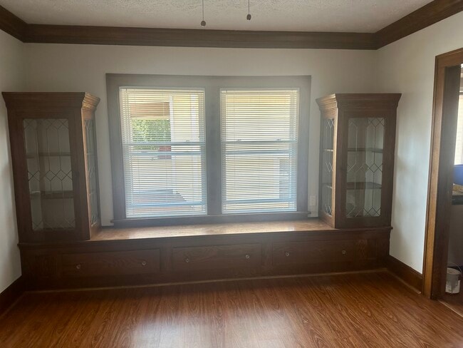 Dining room - 1638 Victoria Ave Unidad 2