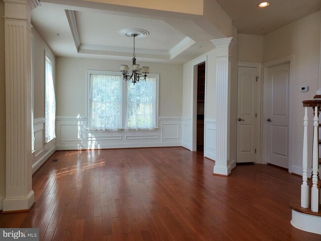 Photo - 411 Greenebaum Ln