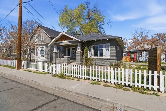 Building Photo - 423 Mill St Unit 423 Mill st