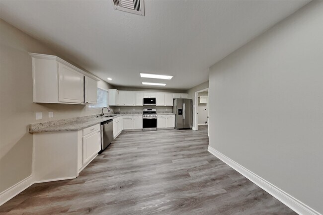 Photo - 20314 Savannah Bay Rd