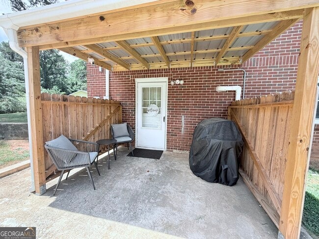 Photo - 115 Pine Tree Dr Townhome