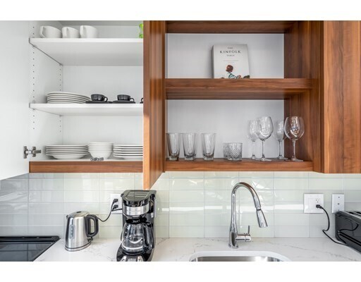 Photo - 525 Western Ave Unidad #226,