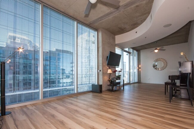 Photo - Stunning 17th Floor Views of Downtown in t... Unit 1720