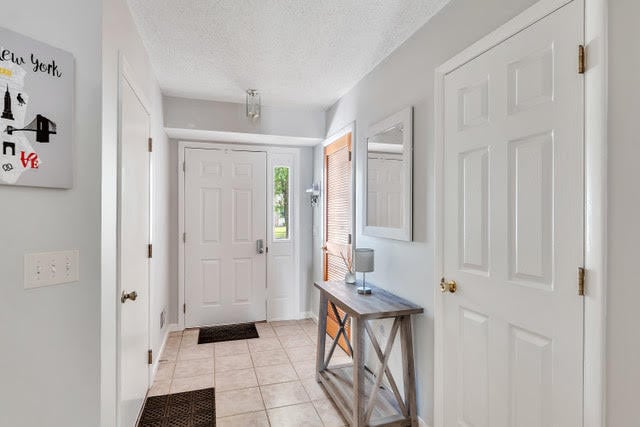 82 Aqueduct Dr