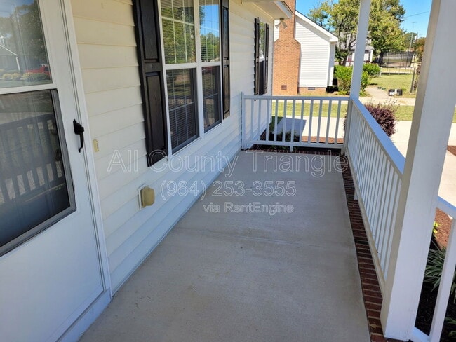 Photo - 111 Sunset Dr