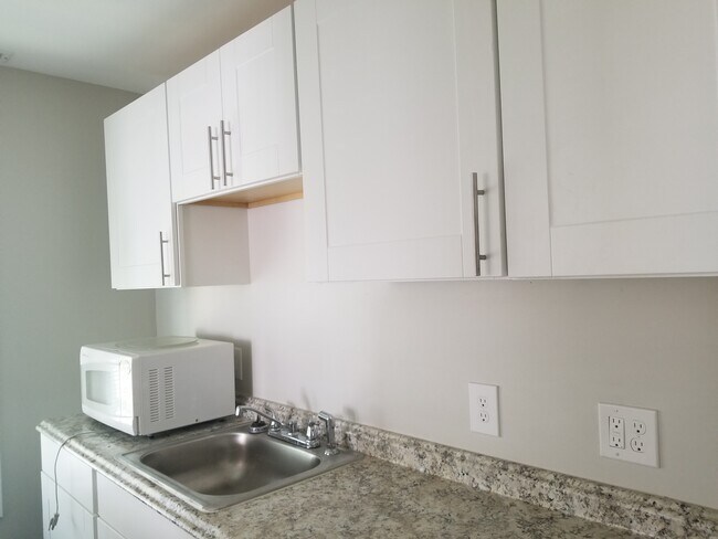 Photo - 736 Savin Ave