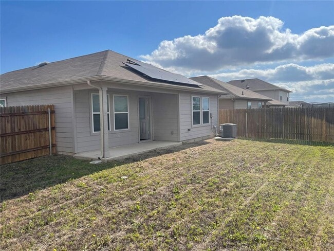 Photo - Ranch-style house available in Elgin