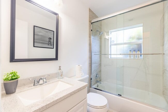 Photo - 3117 Fernwood Dr