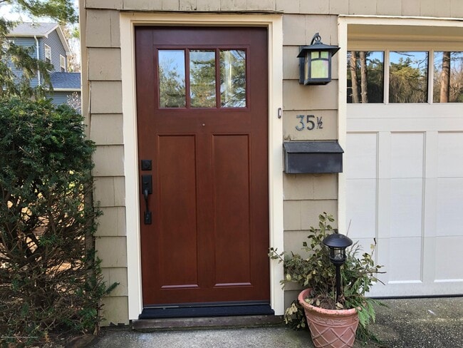 35 Portland Rd Unit 1/2