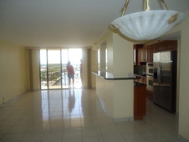 Photo - 290 174th St Unit 1208