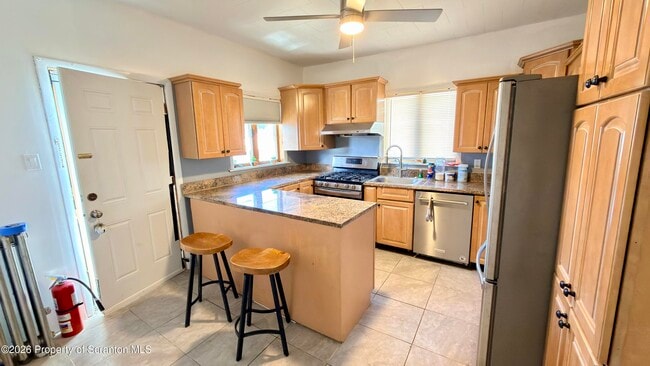 Photo - 303 N Rebecca Ave
