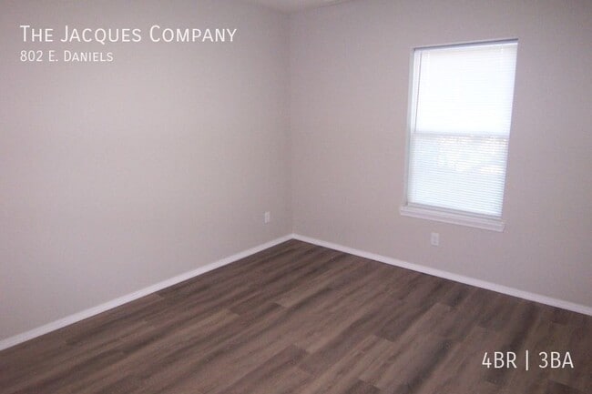 Photo - 802 E. Daniels-