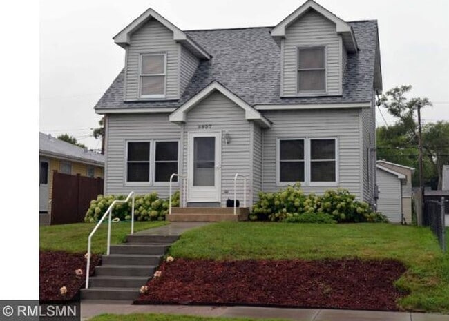 Building Photo - Robbinsdale Home for Rent