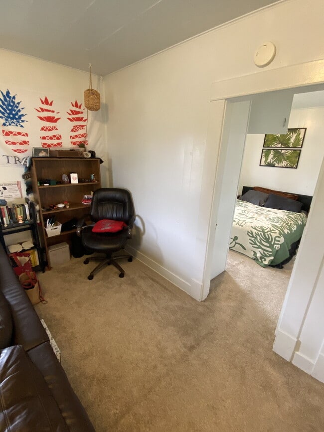 Photo - Walk to Downtown & Waterfront from Lettered Streets | 1BR Gem for $1,400/mo Unidad #4