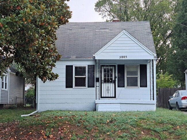 Building Photo - 3805 Bank St Rental