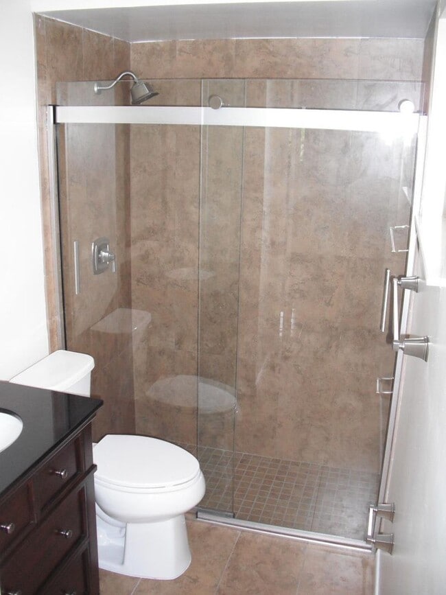 Photo - 630-632 SW 7th Ave