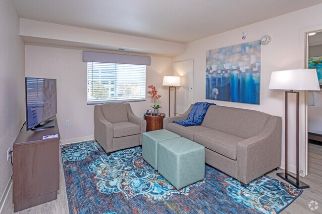 2BR, 2BA - Model
