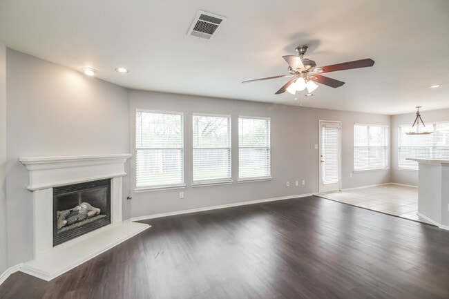 Photo - 1325 Forest Creek
