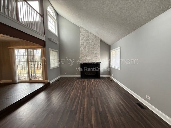 Photo - 1540 Beverly Cir W