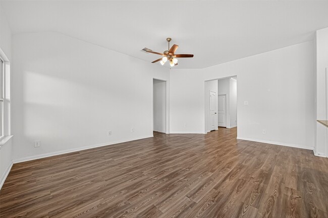 Photo - 13927 Katlin Rd