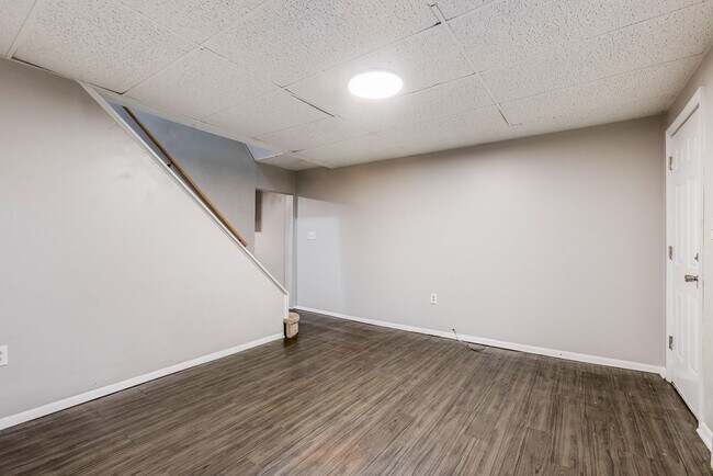 Photo - 2675 S 18th St Unidad Apt 2 (Top)